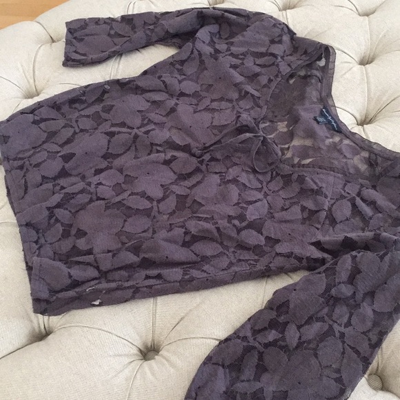 American Eagle Blouse - Picture 2 of 7